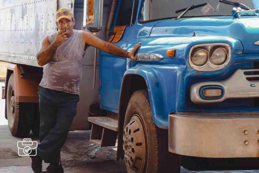Estoy buscando chofer para camioneta de construcción y traslado de materiales de obra